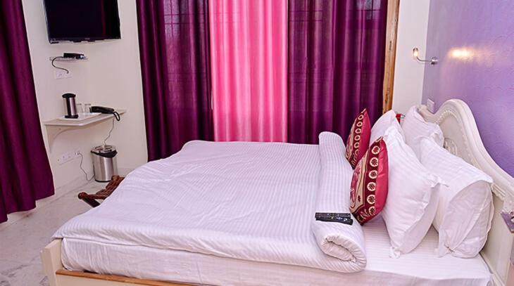 Ellays Dream Resort Kasauli Buitenkant foto