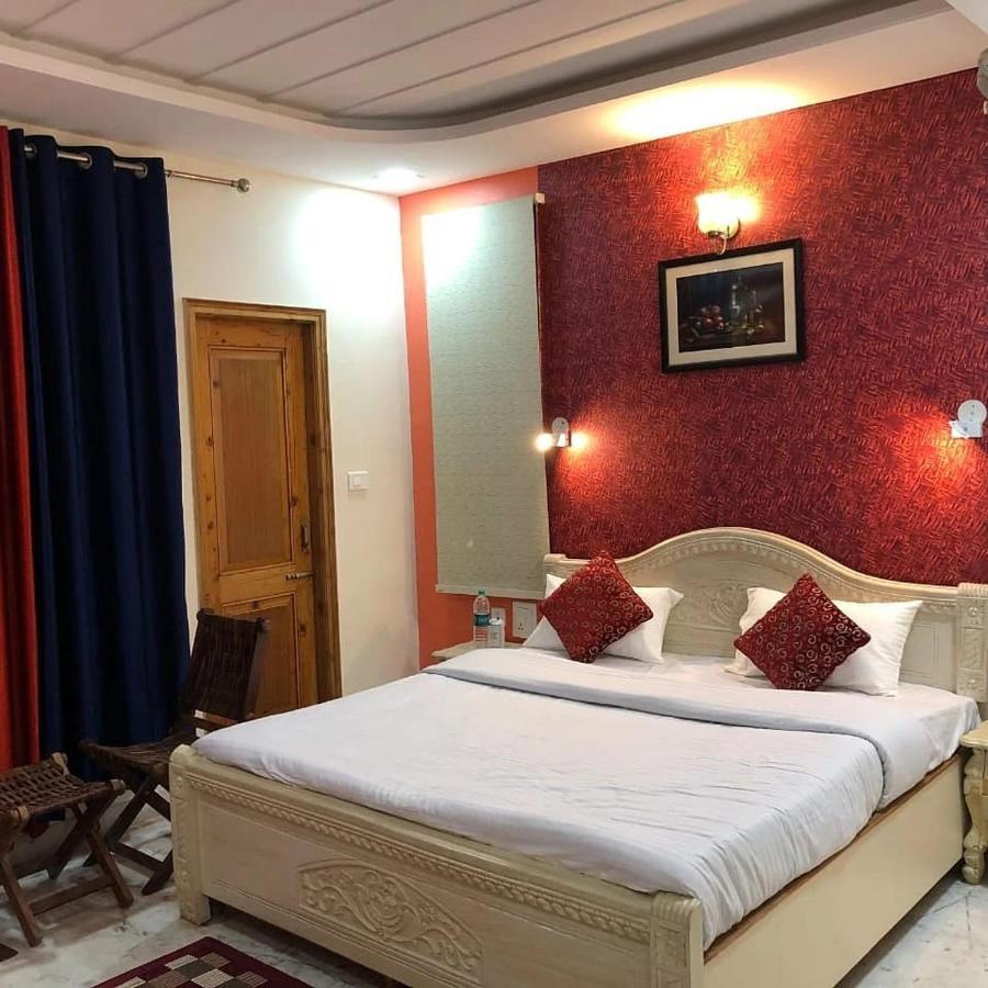 Ellays Dream Resort Kasauli Buitenkant foto